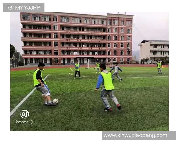 杭州足球队的团队协作探秘:如何在比赛中实现默契配合与战术执行 杭州足球队的团队协作探秘:如何在比赛中实现默契配合与战术执行